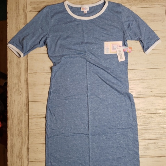 LuLaRoe Dresses & Skirts - LuLaRoe medium julia with tags LuLaRoe Dresses & Skirts - LuLaRoe medium julia with tags